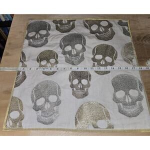 NWOT metallic skull Pillowcase 18x18 SAATVIK